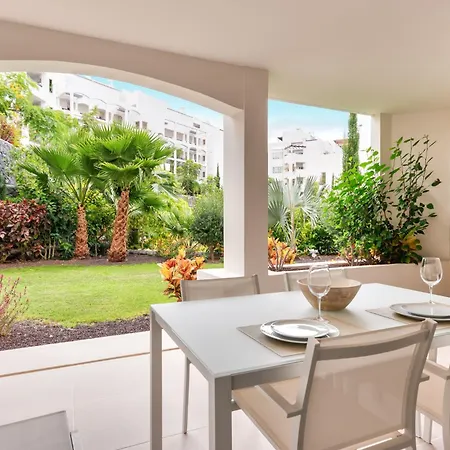 Jardines - Isora 03 Garden View *