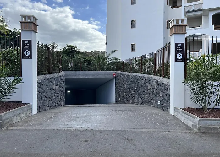 Jardines - Isora 03 Garden View *