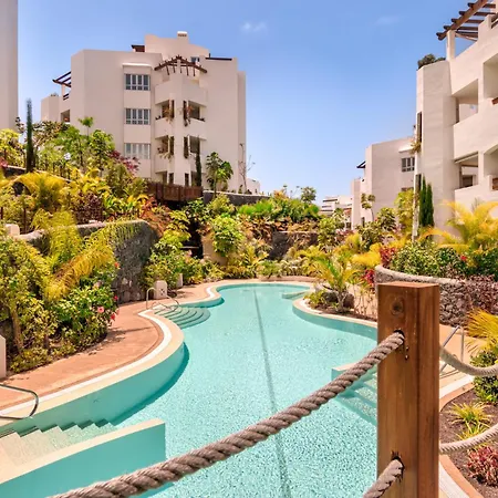 Jardines - Isora 03 Garden View *