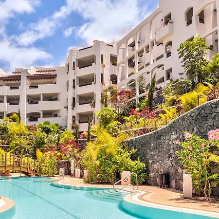 Jardines - Isora 03 Garden View *