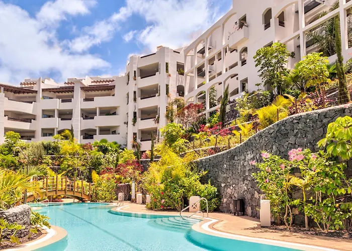 Jardines - Isora 03 Garden View *